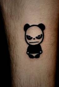 Patron de tatouage panda totem maléfique