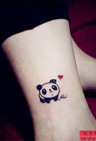 Fodfarve panda tatoveringsmønster