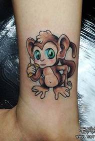 Patrón de tatuaje de mono de debuxos animados bonito para as pernas das nenas