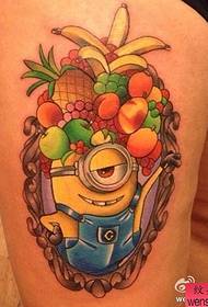 Lábszínű kis sárga ember tetoválás működik
