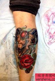 One leg European and American style antelope rose tattoo pattern