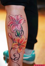 Leg color lily tattoo pattern