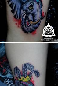 Modello di tatuaggio elefante classico moda gamba