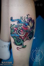 Spettacolo di tatuaggi, colore delle gambe, tatuaggi