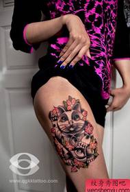 뷰티 허벅지 팝 인기있는 운이 좋은 고양이 문신 패턴