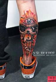 Tattoo spettaculu, cunsigliate un colore per a gamba creativa craniu ochju tatuaggi funziona