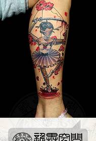 Mtindo wa tatoo tatoo nzuri ya kisasa ya mtindo wa ajabu