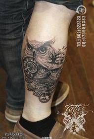 a leg owl tattoo pattern