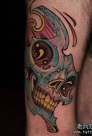 Tatuaggi di Shantou europei e americani di colore delle gambe