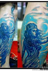 Bellissimo tatuaggio Sagittario sulle gambe