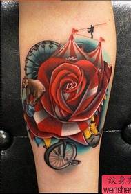 Tattoo show, recommend a color European and American rose tattoo works