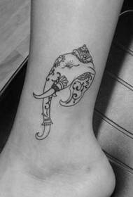 Нога модне линије слон тетоважа узорак