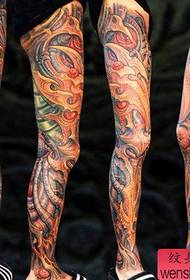 Tatoveringsshow, anbefaler en mekanisk tatovering med blomster