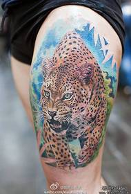 Model de tatuaj leopard rece și frumos pe picioare