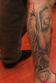 L'immagine dello spettacolo di tatuaggi ha raccomandato un pacchetto di modelli di tatuaggi di vitello Vergine Maria