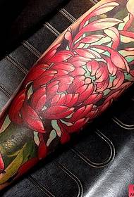 Ceg tawv peony tattoo ua hauj lwm