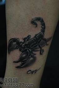 Klassisk smuk benskorpion tatoveringsmønster