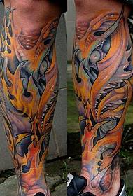 Mechanische tatoeages op de benen worden gedeeld door de beste tatoeages