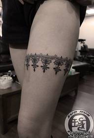 Sexy beauty glamorous legs lace tatu pattern
