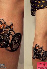 最好的紋身博物館推薦腿摩托車紋身