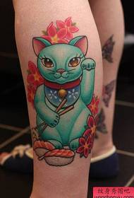 Leg color lucky cat tattoo pattern