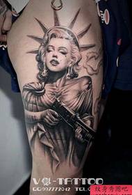 Tatuaggio di gamba Monroe funziona