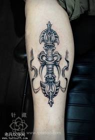 Modello tatuaggio gamba vajra