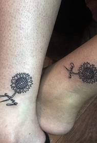 Been Kopp Sonneblummen Tattoo Muster