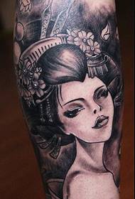 Maonyesho ya tattoo, pendekeza tattoo ya maua