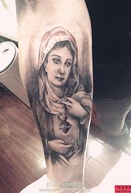 Mga binti ng tattoo ni Maria