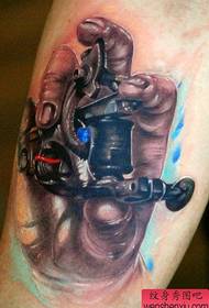Tattoo show, recommend a leg tattoo machine tattoo work