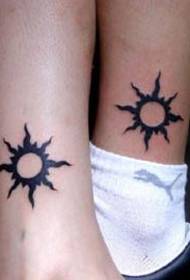 Ang sumbanan nga kaldero nga sunud nga sumbanan sa sun tattoo