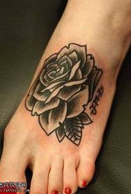 нога красиві троянди татуювання візерунок