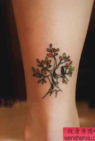 jalat yksinkertainen suosittu pieni puu lintujen tatuointikuviolla