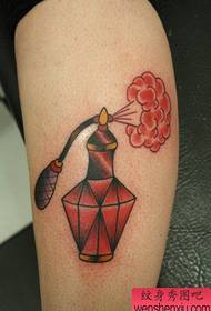 46645 populiarus kvepalų tatuiruočių modelis kojoms - gražus penkių žvaigždžių tatuiruotės vynmedžiais tatuiruotės modelis 46646 - seksualios populiarios moteriškos kojos su nėrinių tatuiruotės modeliu