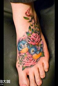 noga cvijet i ptica tetovaža uzorak