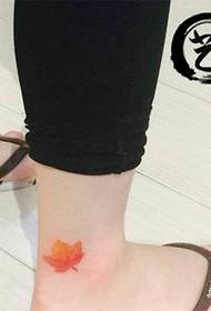 sopii tyttöjen nilkkatatuointiin Shenyang-tatuointi 48103 - pienten kalojen tatuointikuvio mustesuihkulla