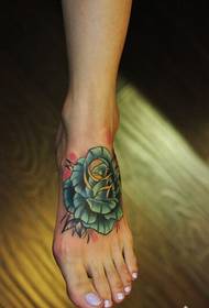 girls feet beautiful nice-looking rose tattoo pattern picture