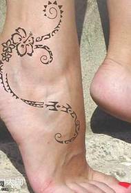 voet bloem wijnstok tattoo patroon