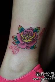 mergaičių kojos - populiarus europietiškas ir amerikietiškas rožių tatuiruotės raštas. 46707 - Mergaičių kojos gražiai modeliuotos kūdikio dramblio tatuiruotės