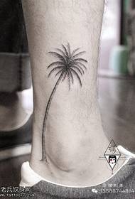 stopalo Bomb stablo tetovaža uzorak na zapešću