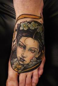 Geisha tatoet op 'e foet 47958 - lyts bloem tatoetmuster op' e enkel