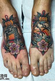 modello di tatuaggio floreale paesaggio sul piede
