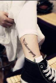 nzuri ankle mtindo classic barua tattoo picha