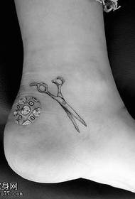 small on the heel Scissors tattoo pattern