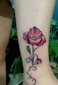 kleine frische Mohnblumen Tattoo Tattoos für Mädchen Knöchel