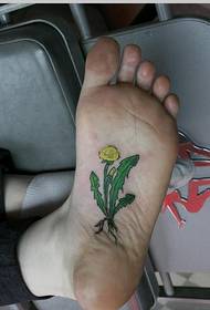 красива красива картина кульбаби на підошві стопи 48373 - дівчинка стопа тенденція мода красивий метелик татуювання візерунок малюнок