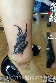 Patró de tatuatge d'elfs papallona al turmell