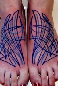 personlig linje tatoveringsbilde på baksiden av foten