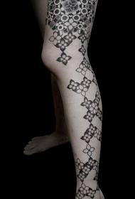 Modello di tatuaggio totem ciliegio in stile giapponese